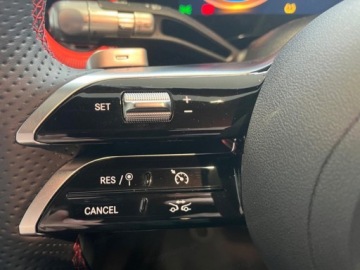 Mercedes GLB 2026 MERCEDES-BENZ GLB 250+ EQ AMG Line Suv (272 KM) 2026, zdjęcie 9