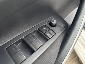 Toyota Corolla XII Sedan 1.8 Hybrid 122KM 2021 Toyota Corolla 1.8 Hybrid Comfort Seria E21 (2019-, zdjęcie 16