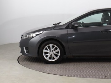 Toyota Corolla X Sedan Facelifting 1.6 Valvematic 132KM 2014 Toyota Corolla 1.6 Valvematic, Salon Polska, zdjęcie 14