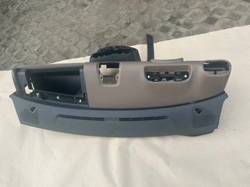 CITROEN C4 CACTUS KONZOLA EVROPA