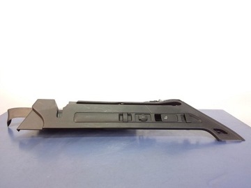 SKODA SUPERB III LISTWA BAGAŻNIKA MOCOWANIE ROLETY