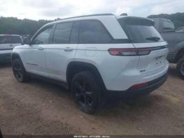 Jeep Grand Cherokee V 2023 Jeep Grand Cherokee CHEROKEE ALTITUDE 2023, od ubezpieczalni 3.6 Benzyna, zdjęcie 3