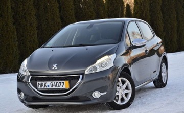 Peugeot 208 I Hatchback 3d 1.2 VTI 82KM 2013 Peugeot 208 1.2 VTi 82KM LED Klima Tempomat Tablet PDC Bluetooth Alufelgi