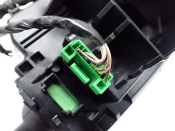 MINCE PŘEPÍNAČ PÁSEK KOMBINOVANÝ 31394007 VOLVO V40 II 14R