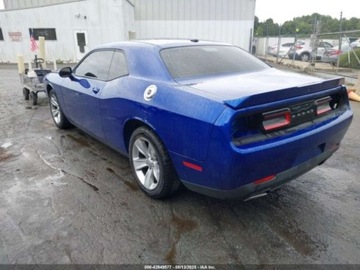 Dodge Challenger III 2021 Dodge Challenger 2021 Dodge Challenger SXT RWD 3.6 Benzyna 305KM, zdjęcie 4