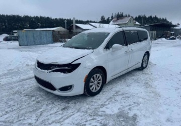 Chrysler Pacifica II 2017 Chrysler Pacifica 2017 Chrysler Pacifica 3.6L - w Polsce po oplatach i akc, zdjęcie 7