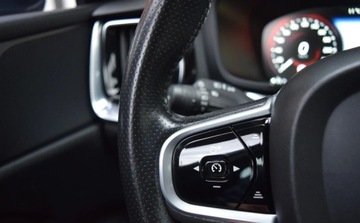 Volvo V60 I Kombi Facelifting 2.0 D3 DRIVE-E 150KM 2018 Volvo V60 2.0 D Automatic Skora Navi Ledy Virtual Kamera 2.0 Diesel 150KM, zdjęcie 21