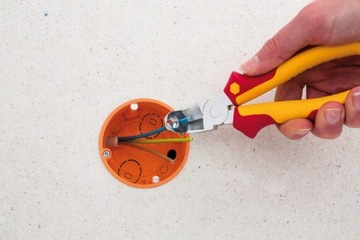 WIHA TriCut Монтажные клещи для изоляции VDE
