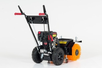 Бензиновая подметальная машина NAC SWP60-196L-KC с приводом