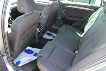 Skoda Superb III Kombi Facelifting 2.0 TDI SCR 150KM 2022 Škoda Superb Skoda Superb Style DSG Kamera, zdjęcie 16