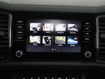 Skoda Kodiaq I SUV Facelifting 2.0 TDI SCR 150KM 2023 Skoda Kodiaq Panorama ! HAK | Tempomat ! Podgrzewa, zdjęcie 18
