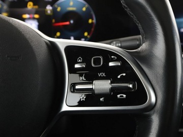 Mercedes GLB SUV 2.0 200d 150KM 2022 Mercedes GLB automat full LED półskóra panorama, zdjęcie 34