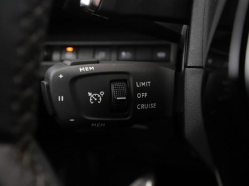 Peugeot 3008 II Plug-In Hybrid Facelifting 1.6 HYBRID4 300KM 2021 Peugeot 3008 FV23% Niski przebieg Historia, zdjęcie 38