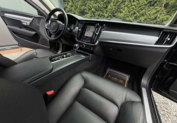 Volvo V90 II Kombi 2.0 D3 150KM 2019 Volvo V90 D3 150KM SKORY NAVIautomat GWARANCJA bezwypadkowy 2.0, zdjęcie 14