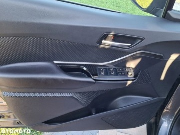 Toyota C-HR I Crossover 1.8 Hybrid 122KM 2019 Toyota C-HR Toyota C-HR 1.8 Hybryda 122KM, zdjęcie 12
