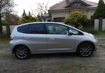 Honda Jazz III 1.4 i-VTEC 100KM 2010 Honda Jazz KLIMATRONIK 1,4 sliczna sprawna zarejestrowana 1wlascicielka, zdjęcie 4