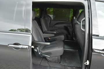 Chrysler Pacifica II 3.6 V6 291KM 2019 Chrysler Pacifica 3.6 V6 291KM 2019r. Touring, zdjęcie 11