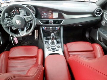 Alfa Romeo Giulia II Sedan Facelifting 2.0 Turbo 280KM 2023 Alfa Romeo Giulia Ti 2023 2.0l 2.0 Benzyna 280KM, zdjęcie 8