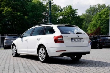 Skoda Octavia III Kombi Facelifting 2.0 TDI 150KM 2019 Skoda Octavia 2.0 TDI Style, 150KM, salon pl, serwis ASO, fv23 2.0 Diesel, zdjęcie 4