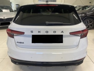 Skoda Fabia IV 1.0 TSI 95KM 2025 SKODA Fabia Monte Carlo 1.0 TSI Hatchback 95KM 2025, zdjęcie 3