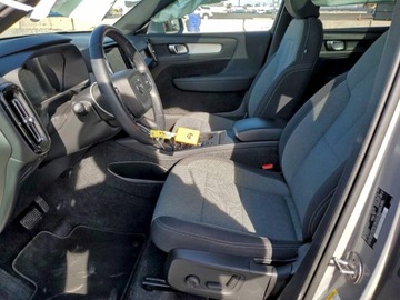 Volvo XC40 2025 Volvo XC 40 Core 2025 2.0 Benzyna 200KM, zdjęcie 7