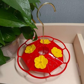 Кормушки для колибри, которые можно повесить на улице