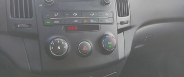 Hyundai i30 I Hatchback 1.4 109KM 2010 Hyundai i30 1.4 benz ,bezwypadek ,klimatyzacja,zadbany 1.4 Benzyna 109KM, zdjęcie 19