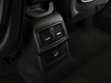 BMW X1 F48 Crossover xDrive18d 150KM 2018 BMW X1 GRATIS! Pakiet Serwisowy o wartości 1500, zdjęcie 37