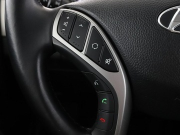 Hyundai i30 II Wagon Facelifting 1.6 CRDi 136KM 2015 Hyundai i30 1.6 CRDi Blue Klimatronik Nawigacja, zdjęcie 29