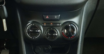 Peugeot 208 I Hatchback 5d Facelifting 1.2 PureTech 82KM 2017 Peugeot 208 (nr. 23) 1.2 82 KM STYLE Navi Klima Tempomat Parktronik Gwaran, zdjęcie 20