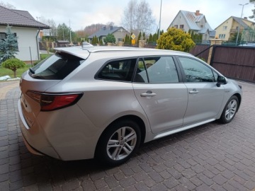 Toyota Corolla XII TS Kombi 1.8 Hybrid 122KM 2020 Toyota Corolla 1.8 HYBRYDA SALON PL Salon PL I rej 12.2020, zdjęcie 4