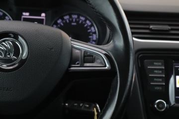 Skoda Octavia III Kombi 1.6 TDI CR DPF 110KM 2015 Skoda Octavia 1.6 TDI, Salon Polska, Klima, zdjęcie 16