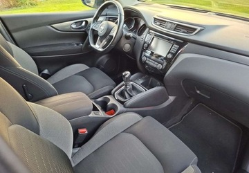 Nissan Qashqai II Crossover 1.6 DIG-T 163KM 2017 Nissan Qashqai Nissan Qashqai 1.6 DIG-T N-Connecta 1.6 Benzyna 163KM, zdjęcie 13