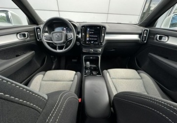 Volvo XC40 Crossover Plug-In Facelifting 1.5 T5 262KM 2023 Volvo XC 40 Plug-In Kamera Navi Model 2023 Grzane fotele Led FV23, zdjęcie 17