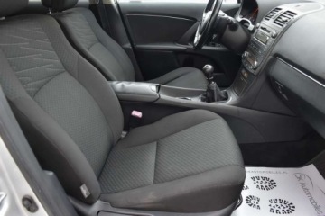 Toyota Avensis II Kombi 2.0 D-4D 126KM 2009 Toyota Avensis TOYOTA AVENSIS 2.0D4D 126KM Xenon Czujniki Parkowania Salon, zdjęcie 22
