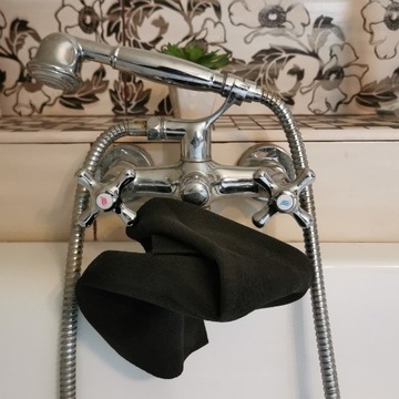 Салфетка из микрофибры DeWitte PU 320GSM серая для чистки, протирания и сушки.