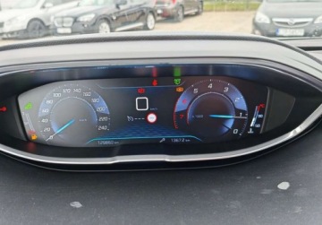Peugeot 5008 II Crossover 1.2 PureTech 130KM 2017 Peugeot 5008 1.2 Benzyna 130KM, zdjęcie 20