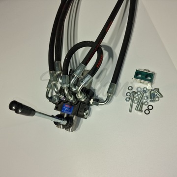 ROZDZIELACZ 2 SEKCYJNY ZEWNĘTRZNY C330 2XPŁYWAJĄCE 2 SEKCJE HYDRAULICZNY