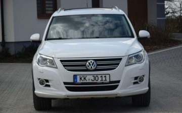 Volkswagen Tiguan I SUV 2.0 TDI CR DPF 170KM 2009 Volkswagen Tiguan 2.0TDI R-LINE 4x4 Navi Kamera 2 KPL ALU Oryginal Lakier, zdjęcie 3