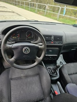 Volkswagen Golf IV Hatchback 1.4 16V 75KM 2000 Volkswagen Golf Benzyna - 2000r, zdjęcie 6