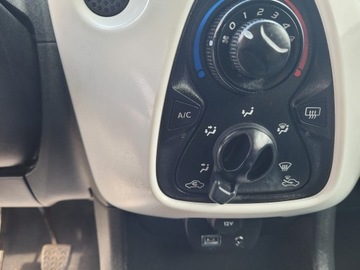 Peugeot 108 1.2 VTi 82KM 2017 PEUGEOT 108 TYLKO 101 TYS.KM !!! SUPER WERSJA !!!, zdjęcie 23