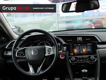 Honda Civic X Sedan 4d Facelifting 1.5 VTEC TURBO 182KM 2020 Honda Civic 1.5 V-TEC Executive 182KM MT Pierwszy Właściciel, zdjęcie 3