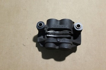 R1 RN12 04-06 ТОРМОЗНОЙ СУППОРТ ТОРМОЗНОЙ СУППОРТ ПРАВЫЙ ПЕРЕДНИЙ