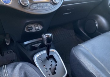 Toyota Yaris III Hatchback 5d Facelifting Hybrid 100KM 2017 Toyota Yaris Hybrid 100 Life Toyota Mikolajczak Leszno 1.5 Hybryda 100KM, zdjęcie 22