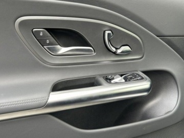 Mercedes CLA C118/X118 2025 MERCEDES-BENZ CLA 200 Progressive Sedan 1.5 (163KM) 2025, zdjęcie 7