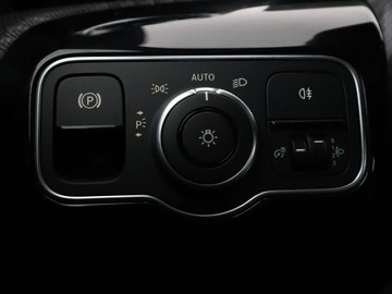 Mercedes Klasa A W177/V177 2022 Mercedes A 180 FV23% navi półskóra grzane, zdjęcie 37