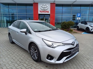 Toyota Avensis III Sedan Facelifting 2015 1.8 Valvematic 147KM 2016 Toyota Avensis 1.8 Premium EU5 III (2009-)