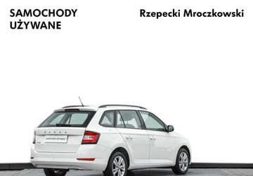 Skoda Fabia IV 1.0 TSI 95KM 2022 Skoda Fabia 1.0TSI 95KM Ambition Plus, Tempomat, Klimatyzacja Automatyczna, zdjęcie 4