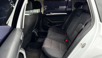 Volkswagen Passat B8 Variant 1.6 TDI BlueMotion Technology 120KM 2017 Volkswagen Passat Automat, Nowe opony, Zarejestrowany 1.6 Diesel 120KM, zdjęcie 19