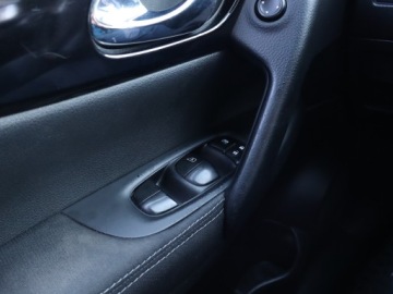 Nissan Qashqai II Crossover 1.2 DIG-T 115KM 2016 Nissan Qashqai 1.2 DIG-T, Salon Polska, Automat, zdjęcie 16